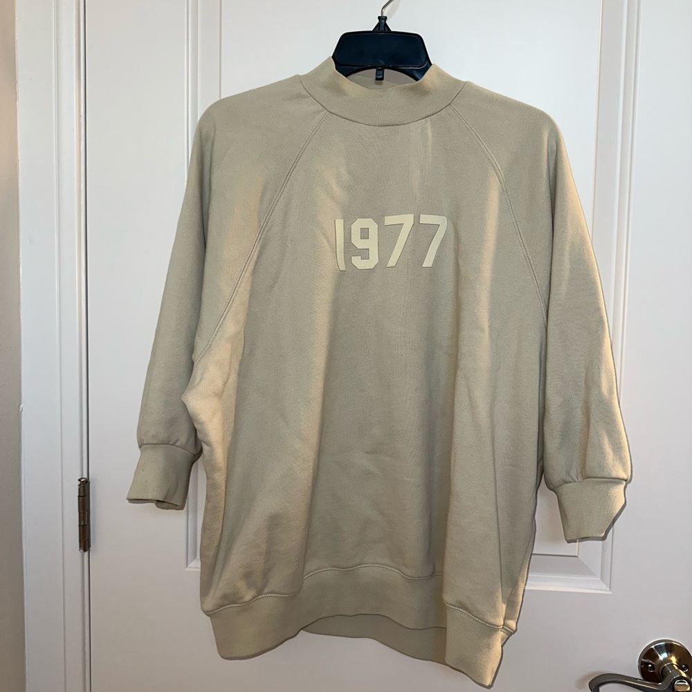 FEAR OF GOD ESSENTIALS WOMEN'S 1977 MOCK NECK-MEDIUM